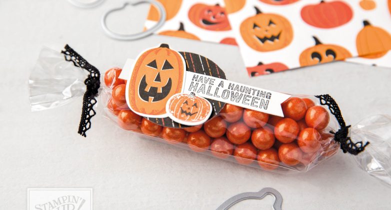 Cellophane Halloween Treat bag using Spooky Night Designer Series Paper cut with Patterned Pumpkin Thinlits dies, new from Stampin Up