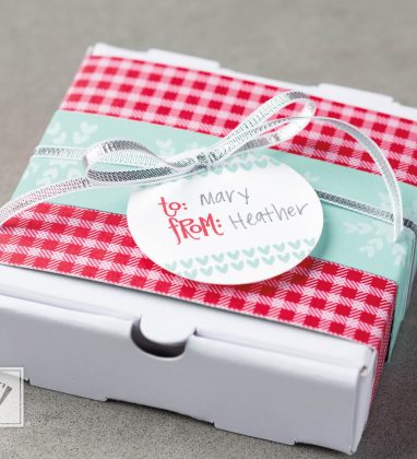 Mini Pizza Box decorated for Christmas with the Smitten Mittens stamp set